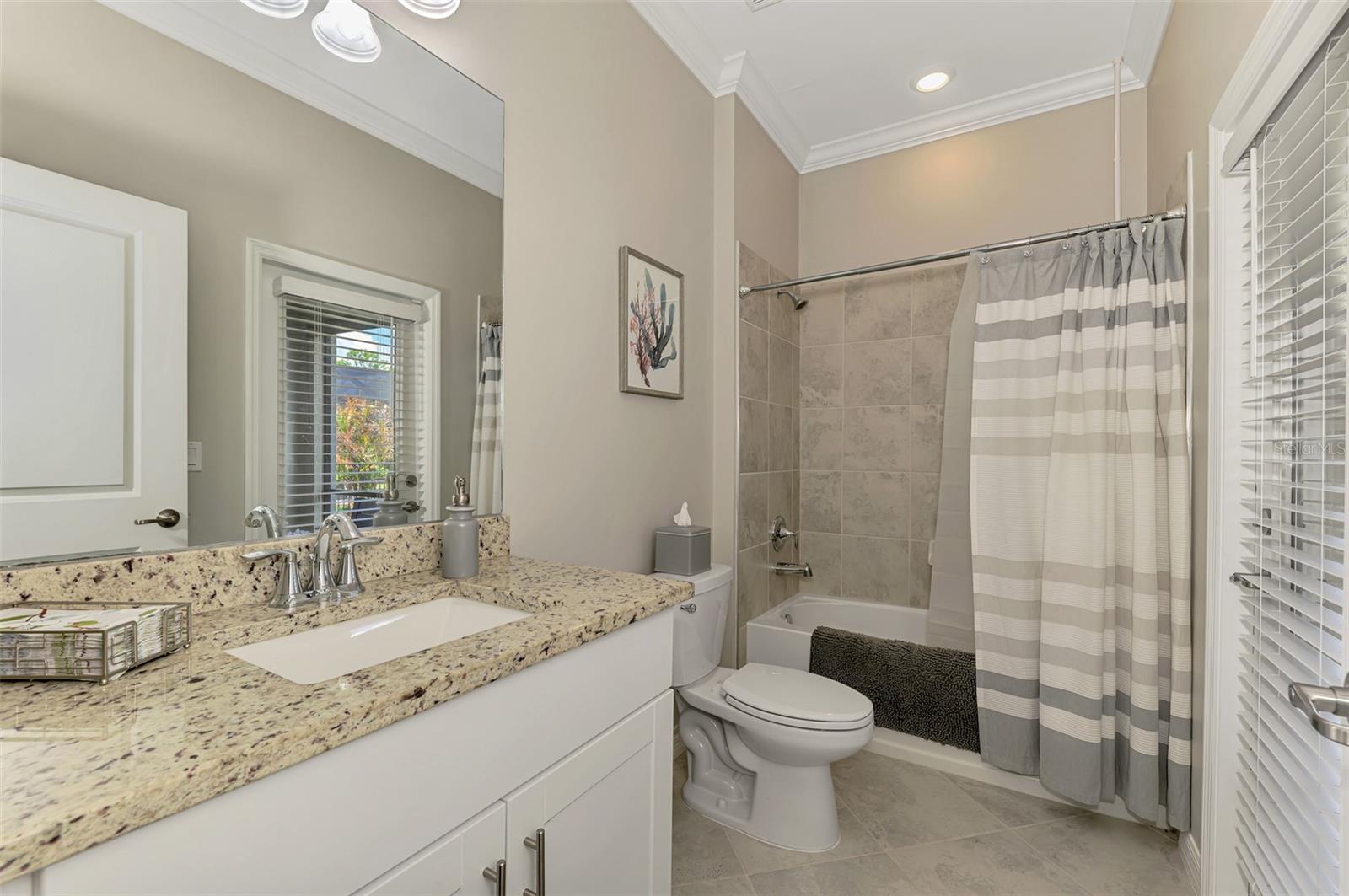 BISCAYNE LANDING - Residential