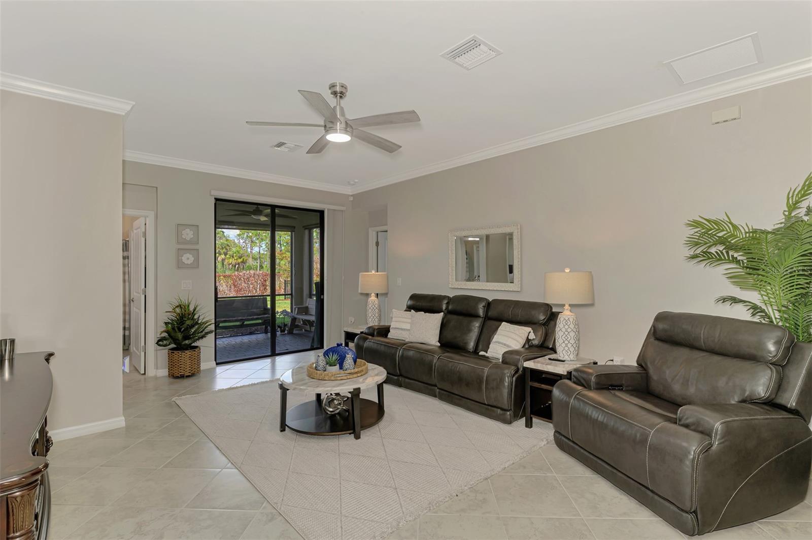 BISCAYNE LANDING - Residential