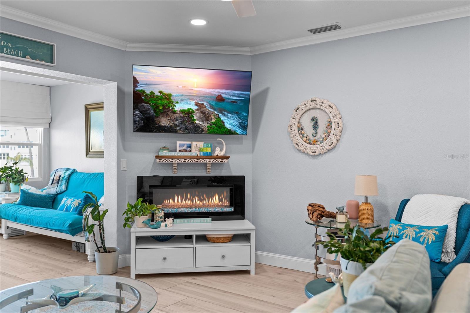 SHORE MANOR BLDG TOWN APTS - Residential