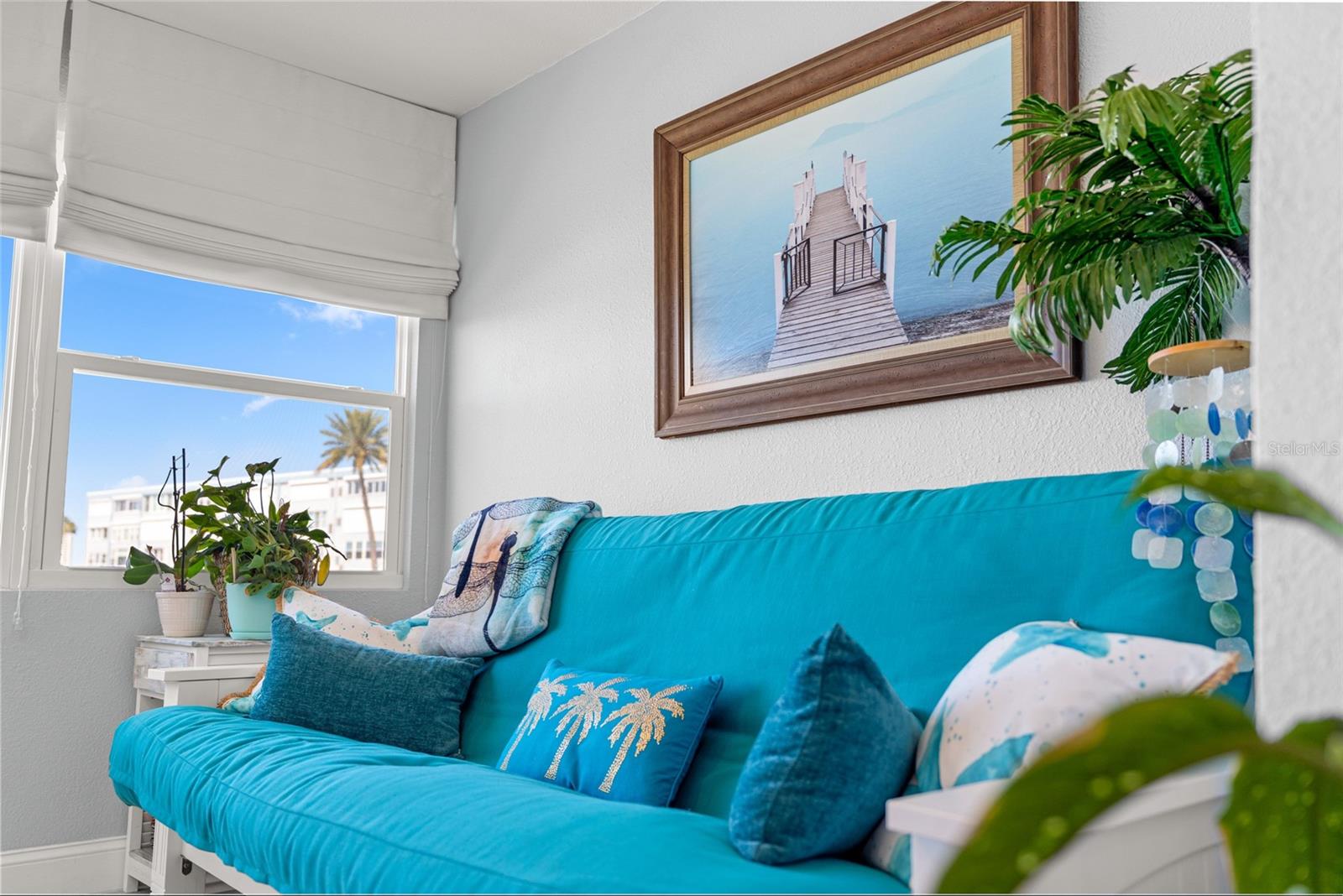 SHORE MANOR BLDG TOWN APTS - Residential