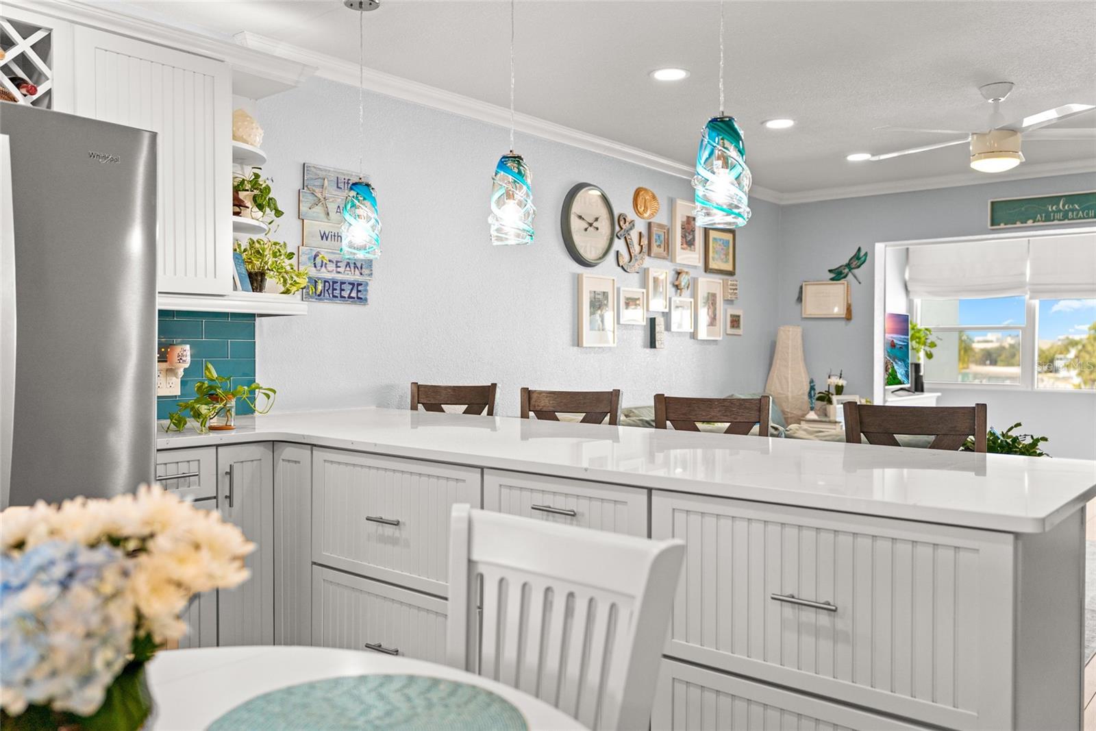 SHORE MANOR BLDG TOWN APTS - Residential