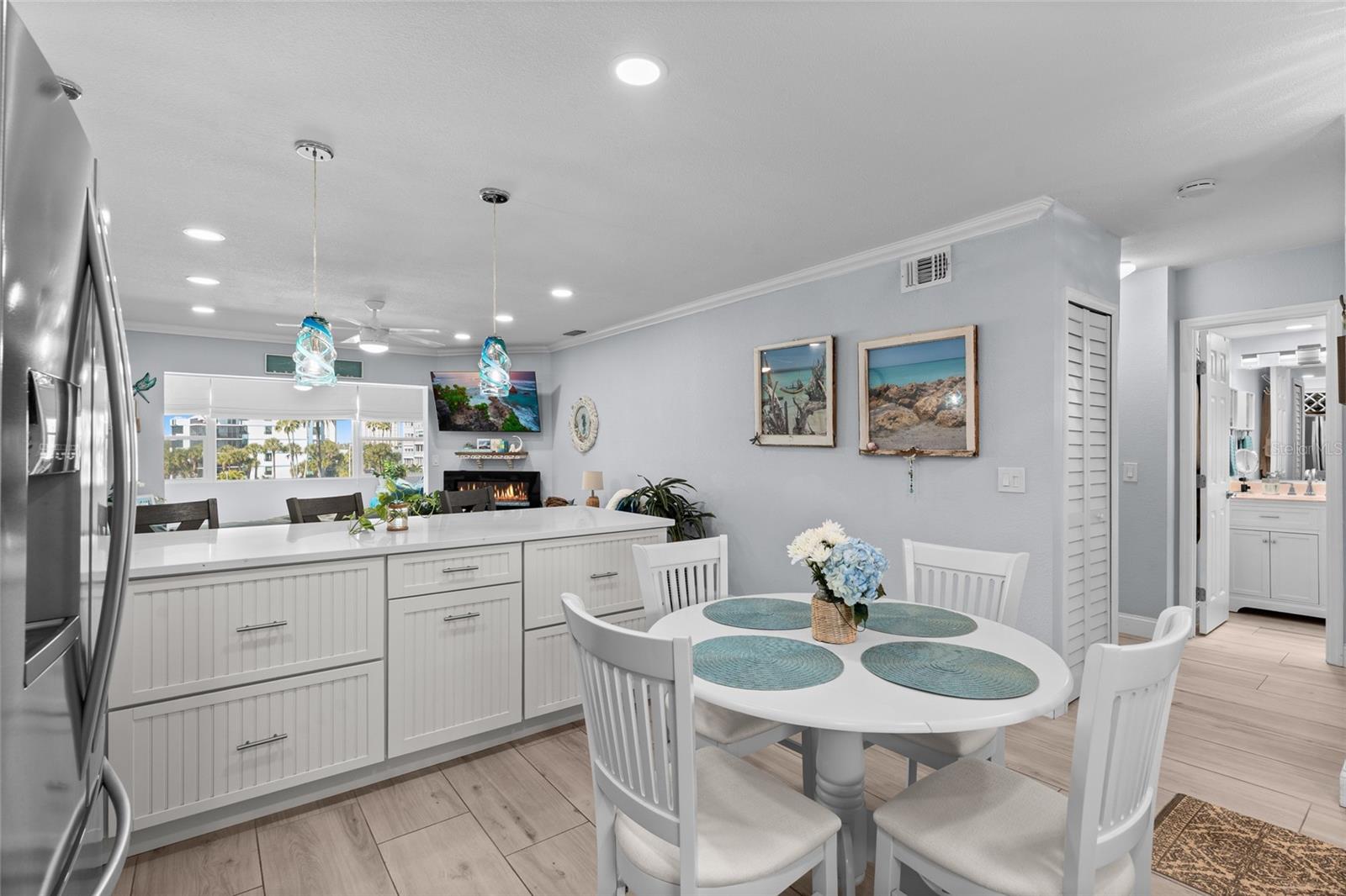 SHORE MANOR BLDG TOWN APTS - Residential