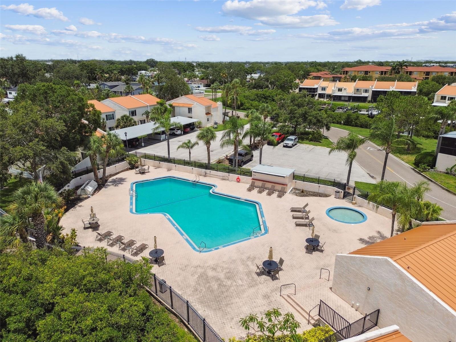 SPINNAKER COVE CONDO PHA - Residential