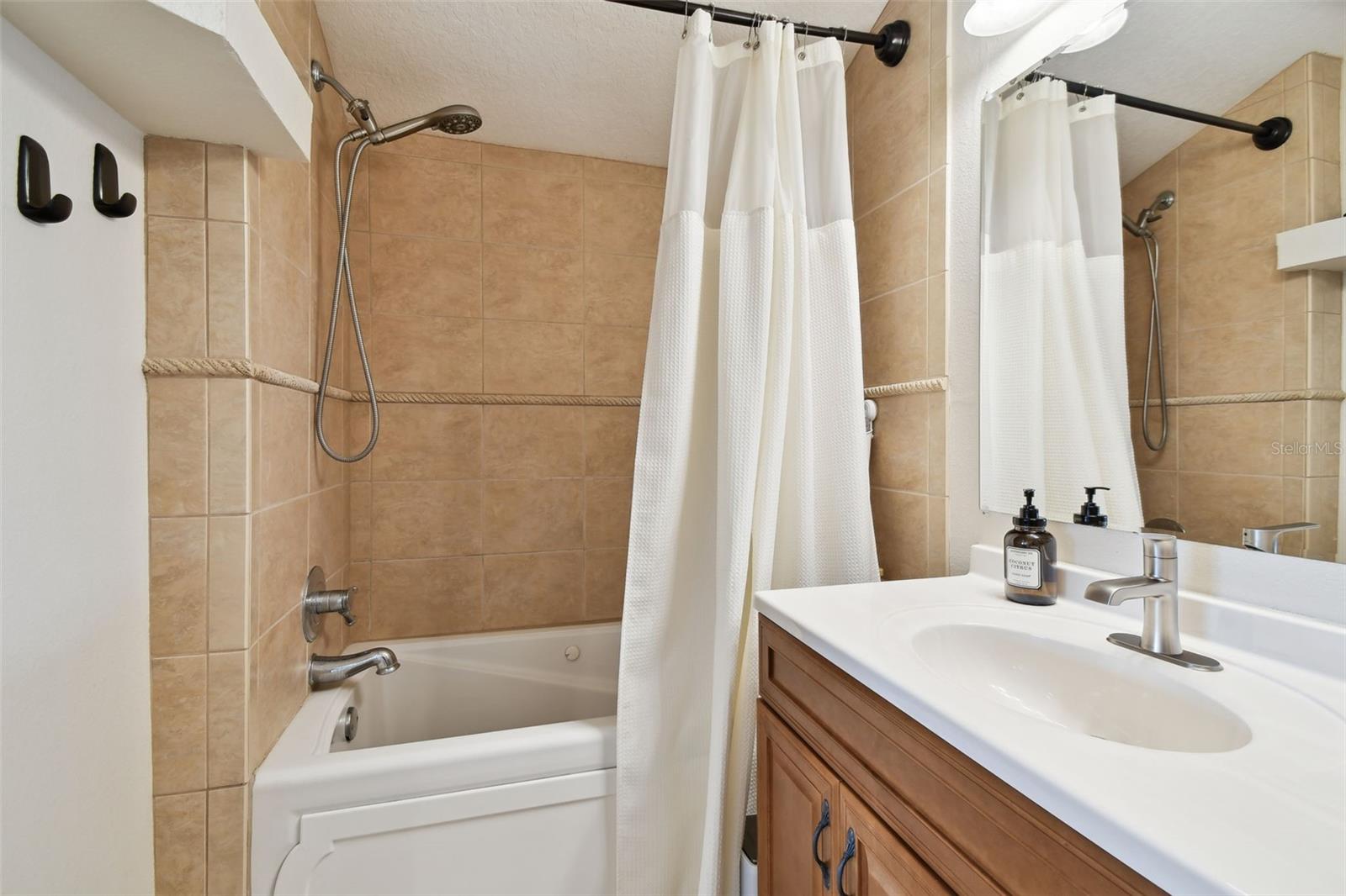 SPINNAKER COVE CONDO PHA - Residential