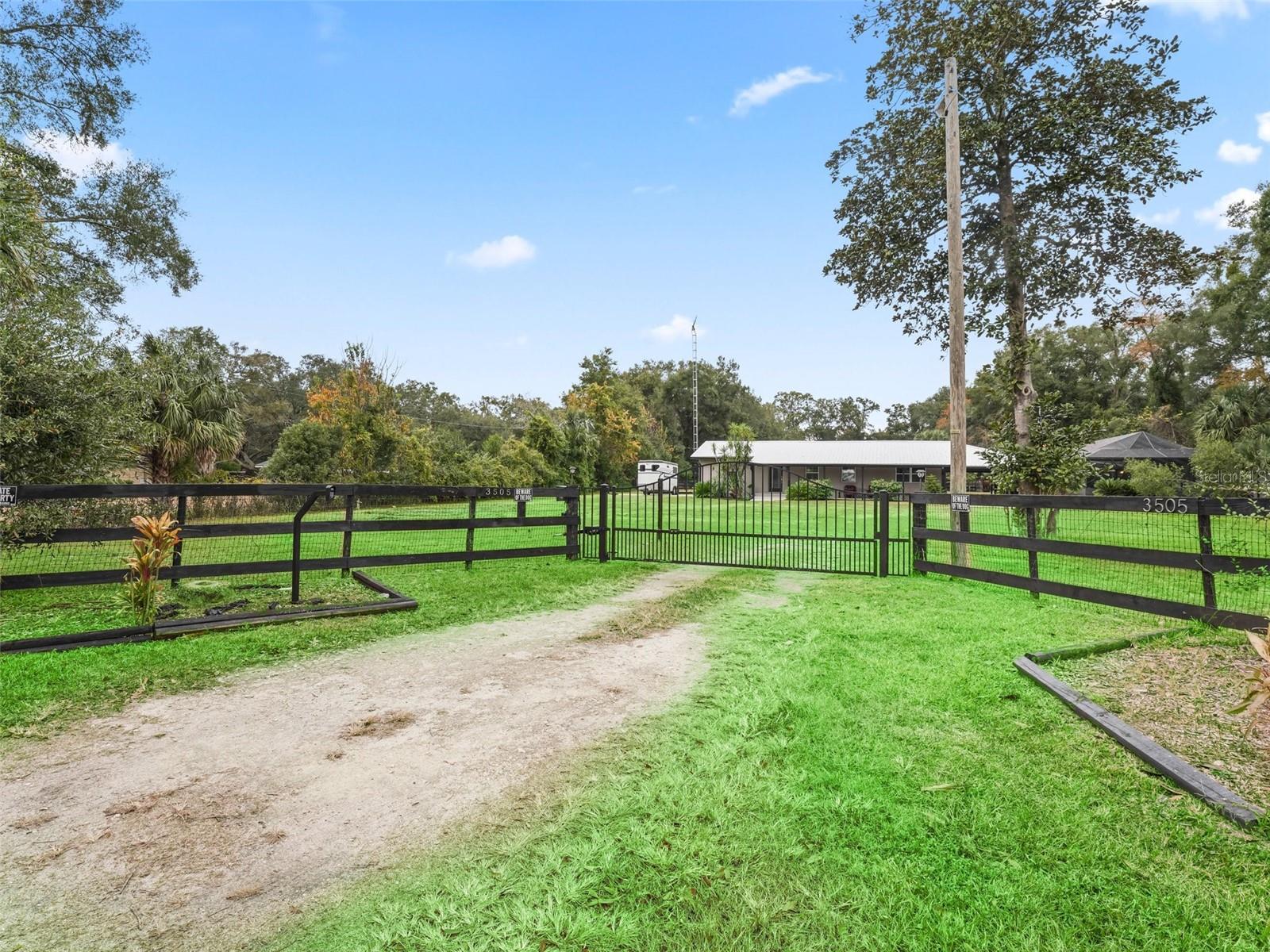 3505 NE 97TH STREET ROAD