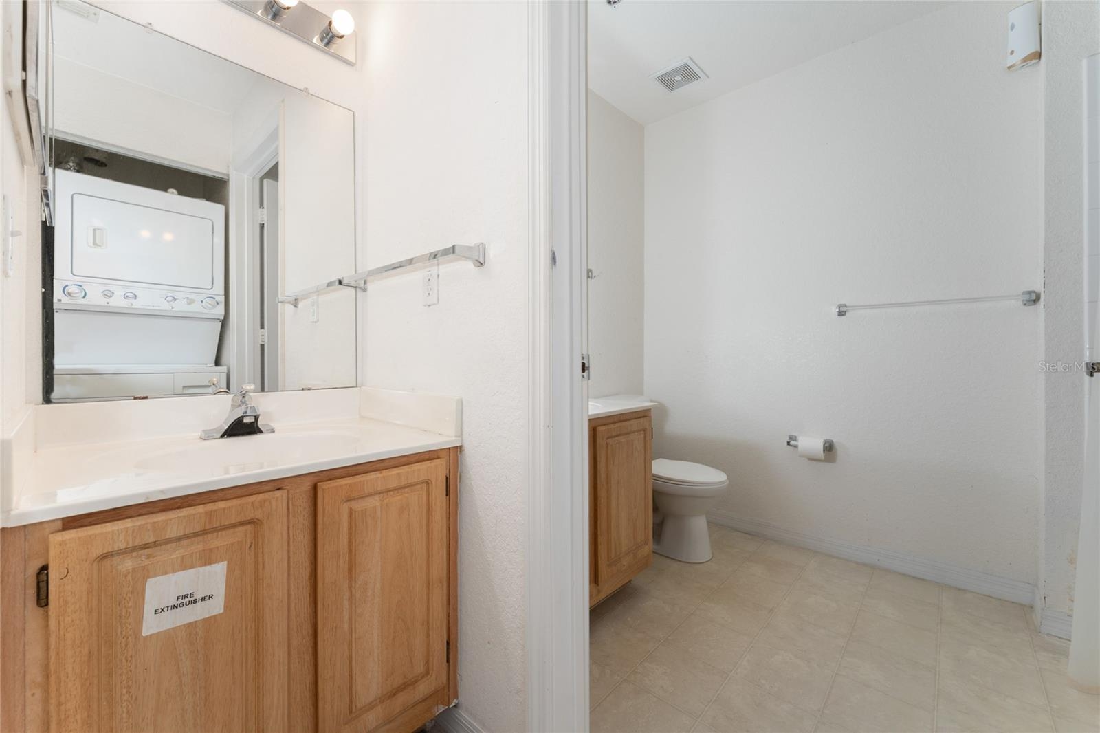 VENETIAN BAY VILLAGE CONDO PH 1 - Residential