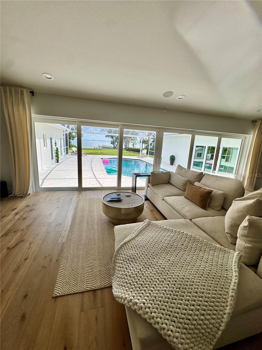 1021 TEMPLE GROVE PLACE