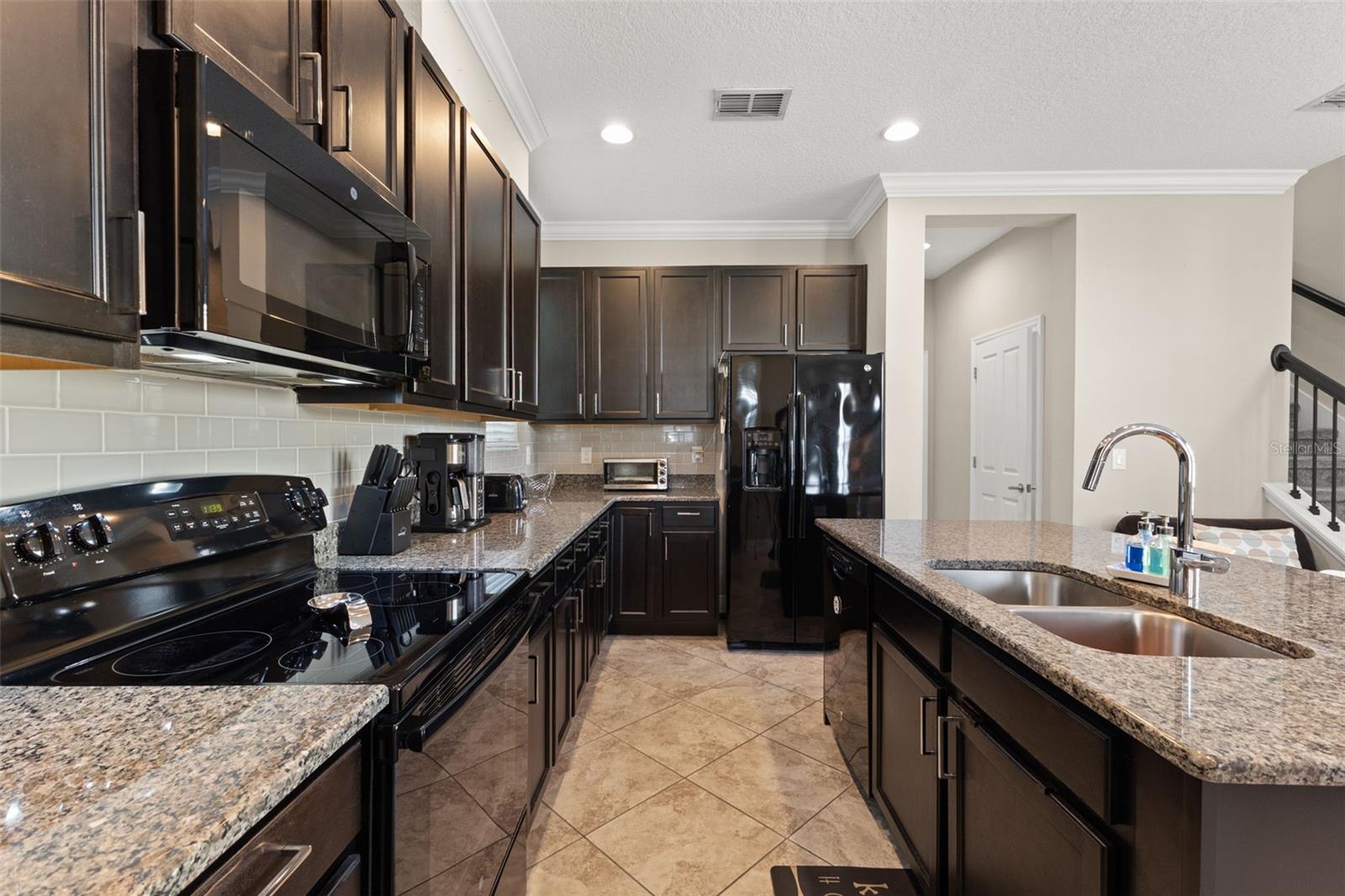 HAYES PARK VILLAGE - Residential