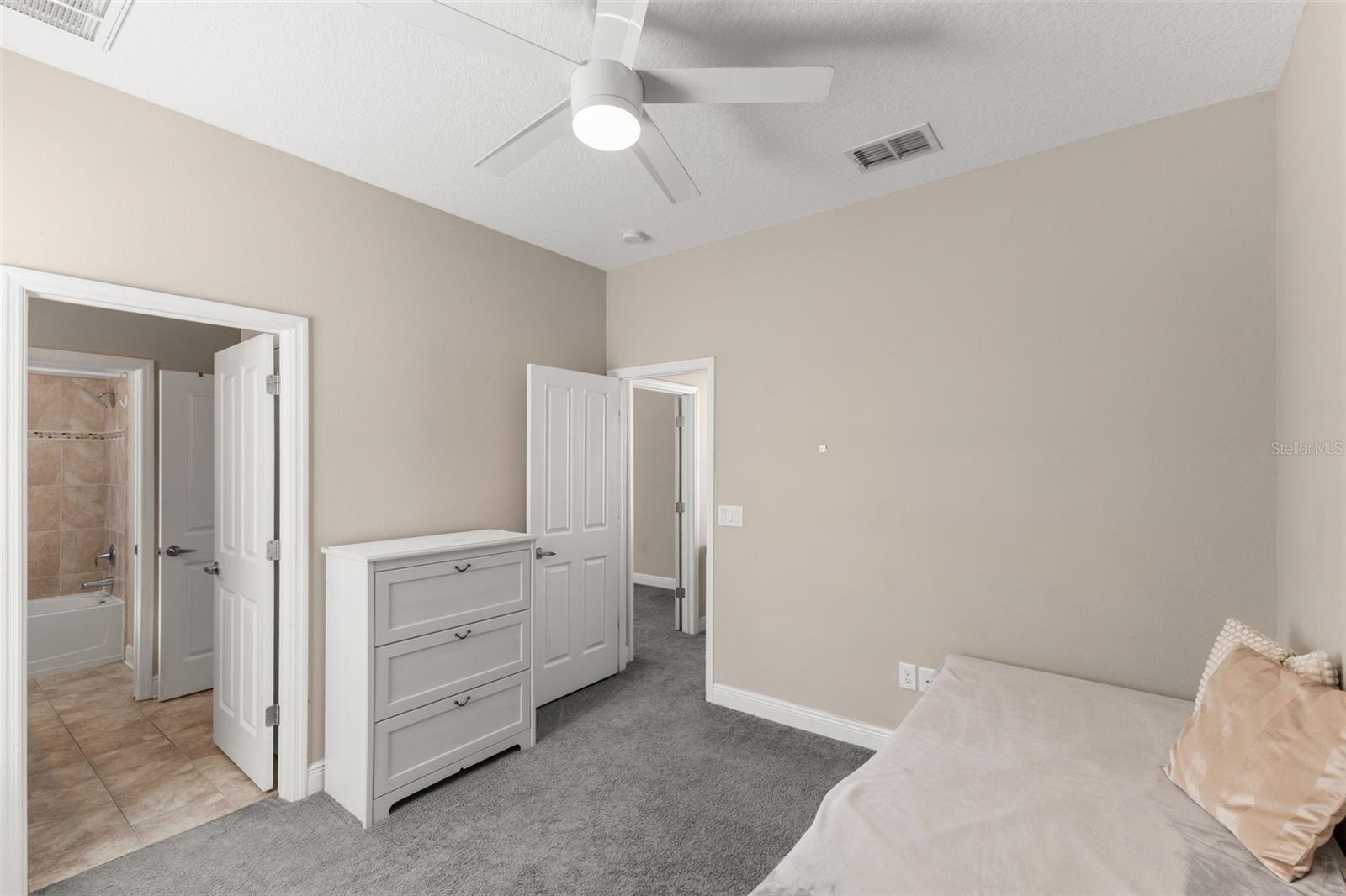 HAYES PARK VILLAGE - Residential