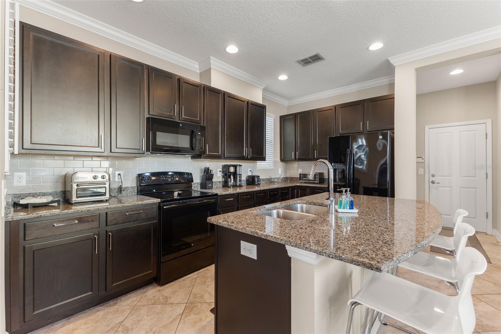 HAYES PARK VILLAGE - Residential