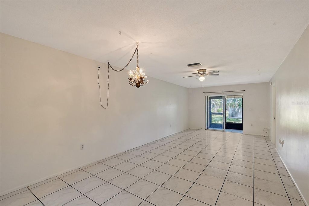 Photo of 6240 7th Avenue W #6240, Bradenton, FL 34209 (MLS # A4648969)