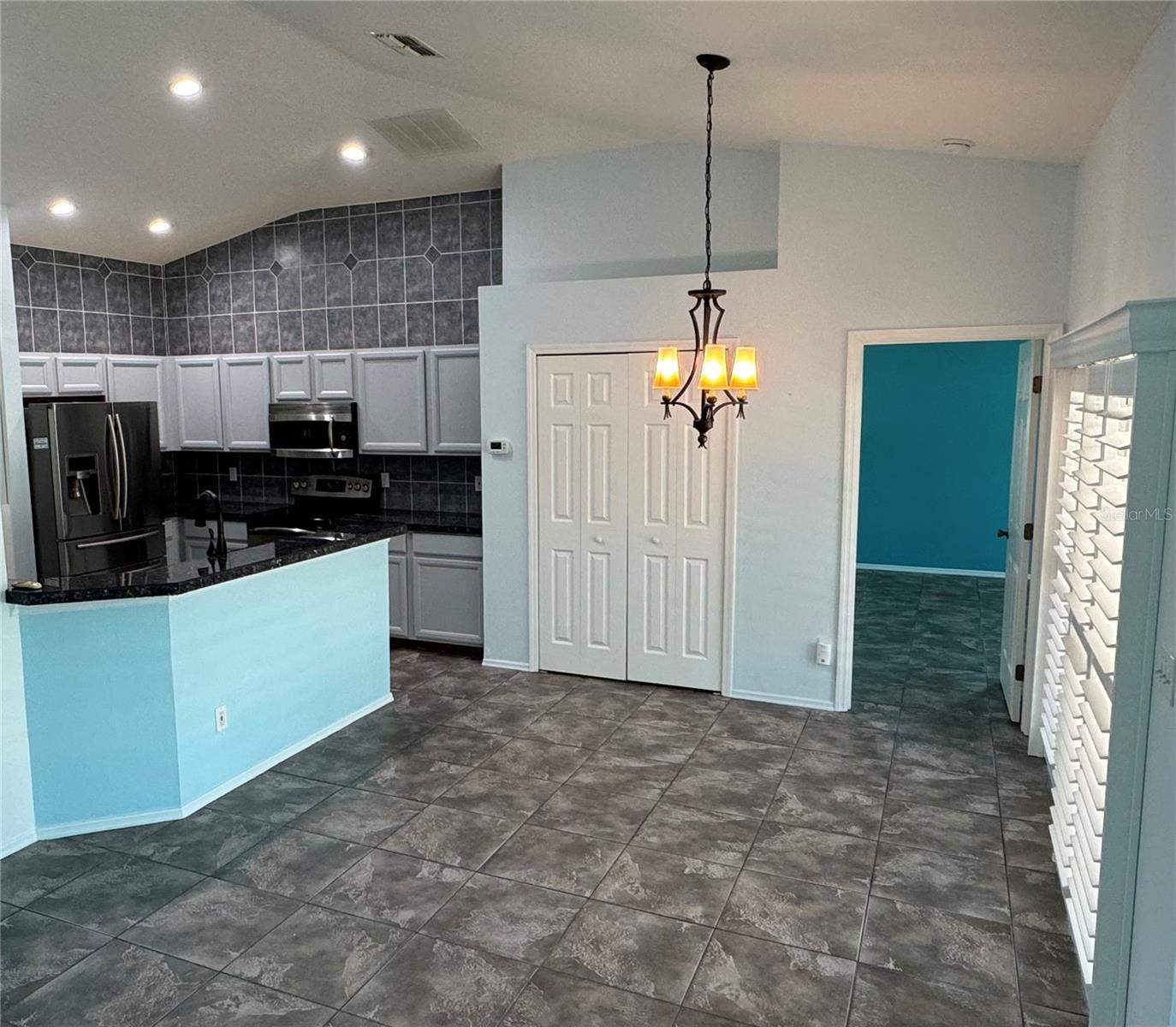 WELLINGTON CHASE - Residential