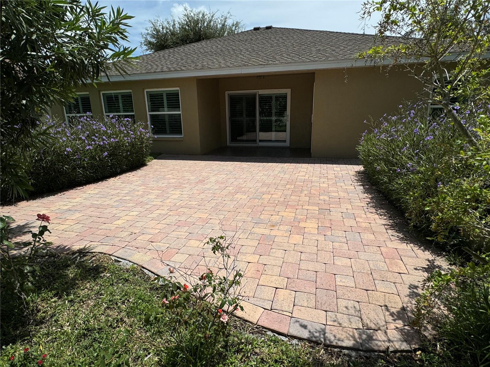 WELLINGTON CHASE - Residential