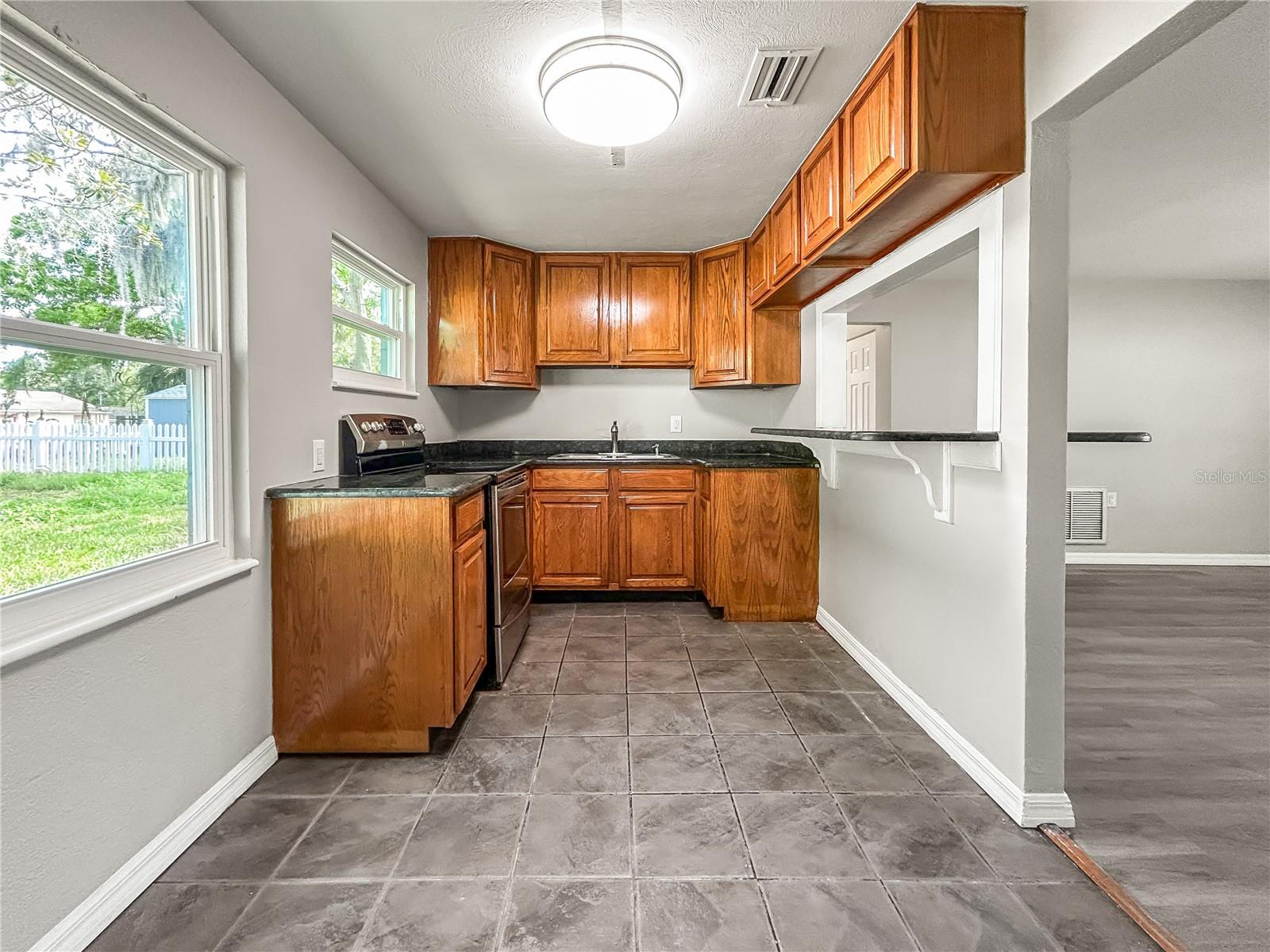 LYNNHURST - Residential