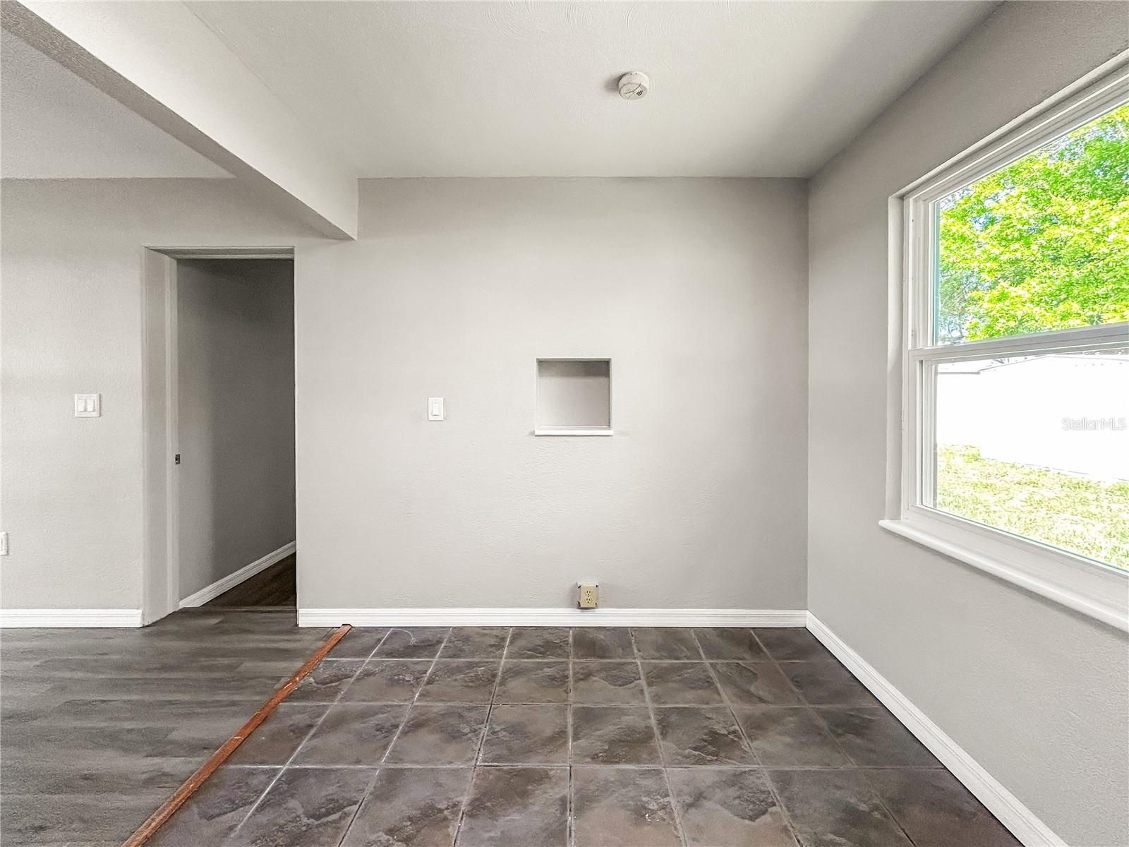 LYNNHURST - Residential