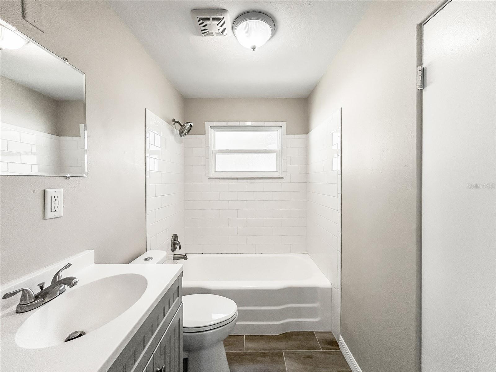 LYNNHURST - Residential