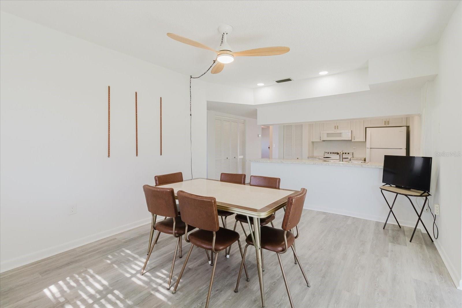 SPRINGWOOD VILLAS - Residential