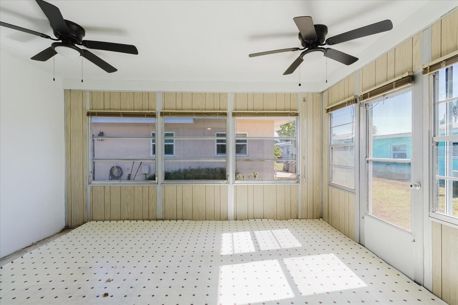 SPRINGWOOD VILLAS - Residential