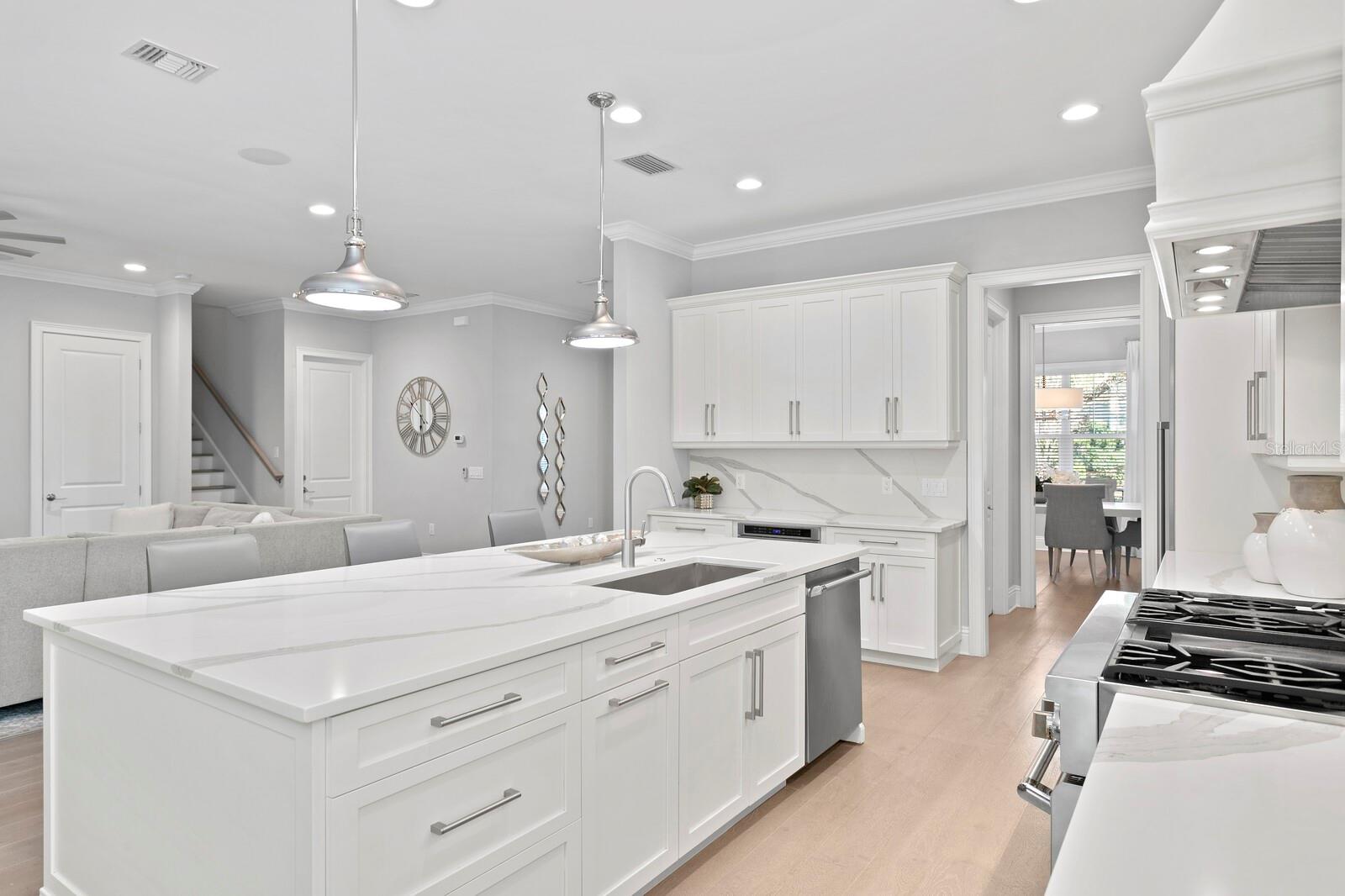 BAYSHORE BEAUTIFUL SUBDIVISION - Residential