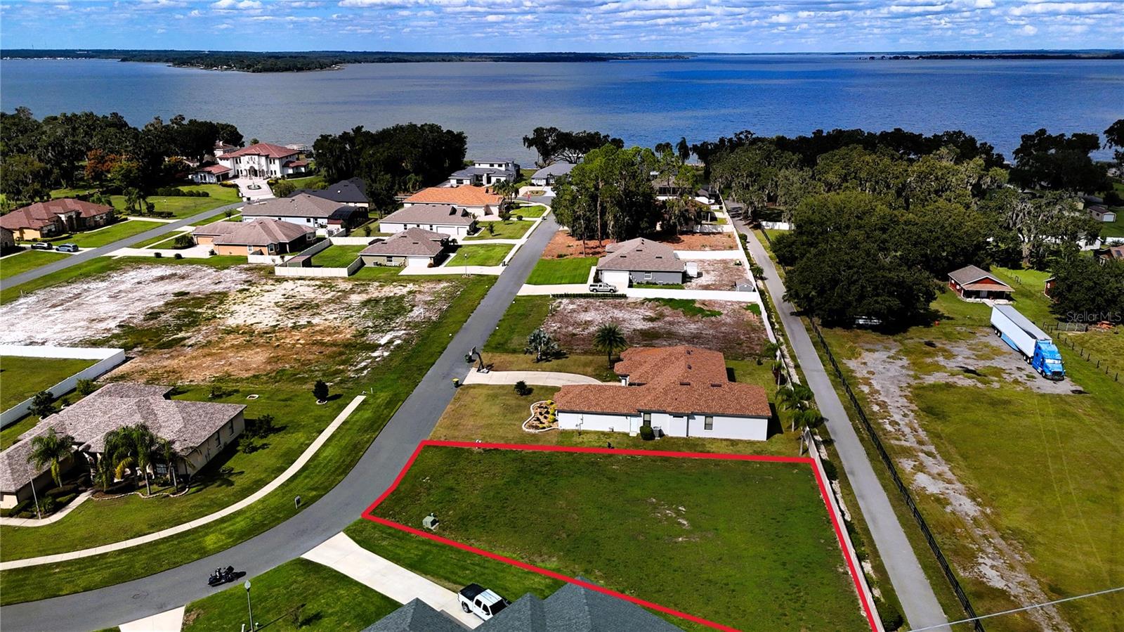 LEESBURG MAJESTIC OAKS SHORES - Land