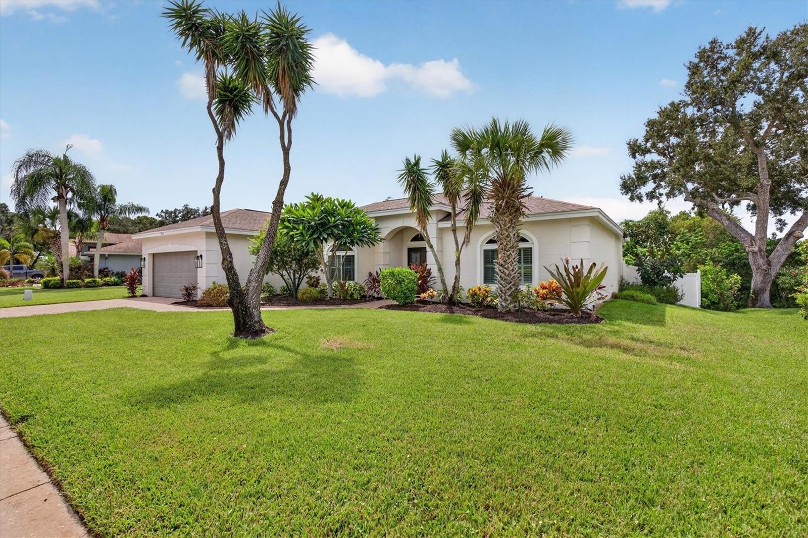 714 HIDDEN LAKE DRIVE