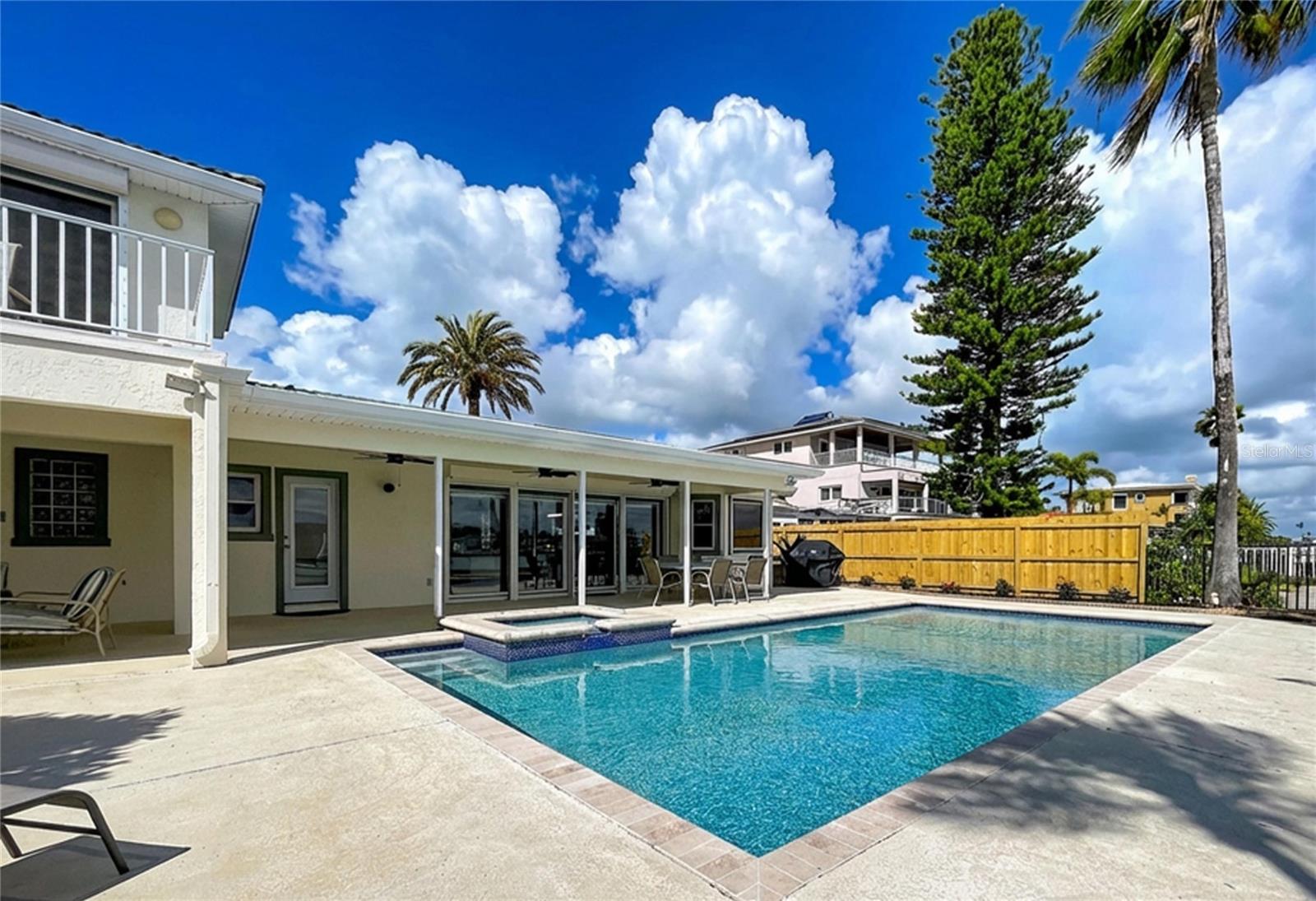 SUNSET BEACH UNIT 5 - Residential