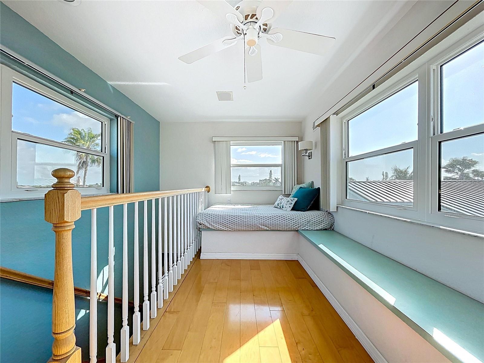 SUNSET BEACH UNIT 5 - Residential