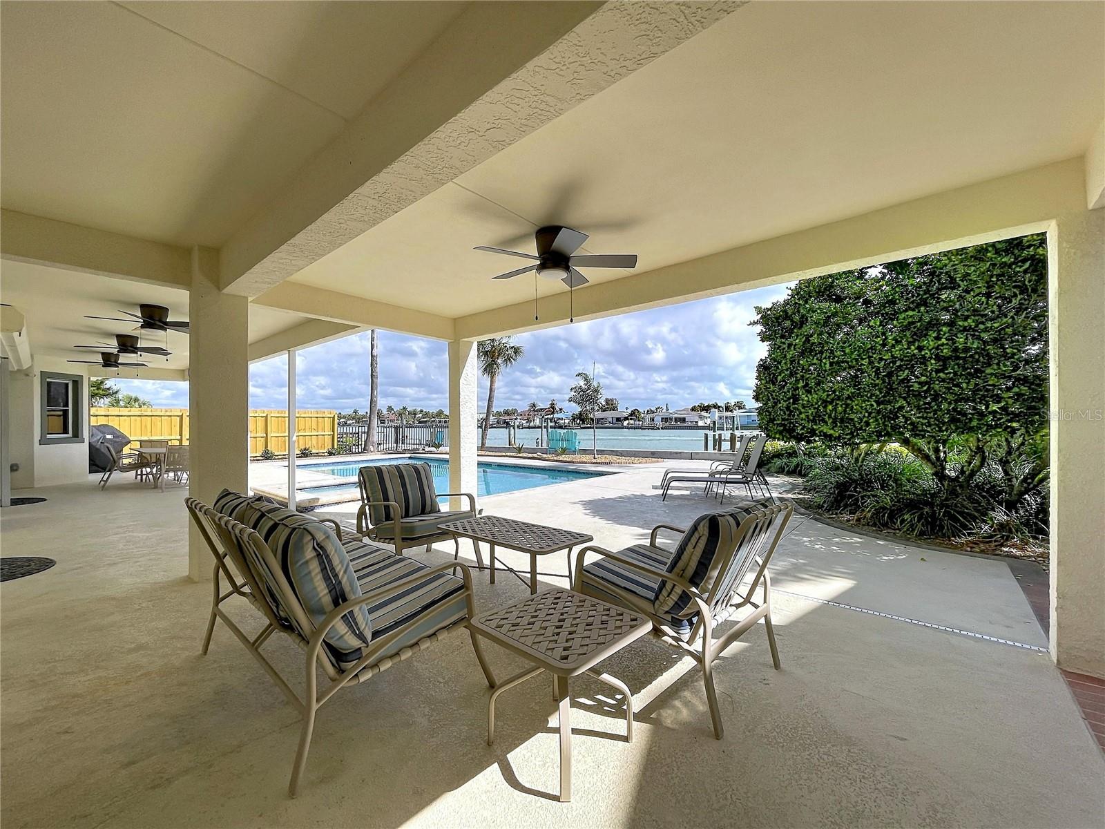 SUNSET BEACH UNIT 5 - Residential