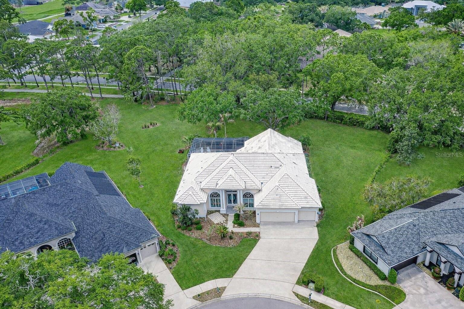 RIVER HILLS COUNTRY CLUB - Residential