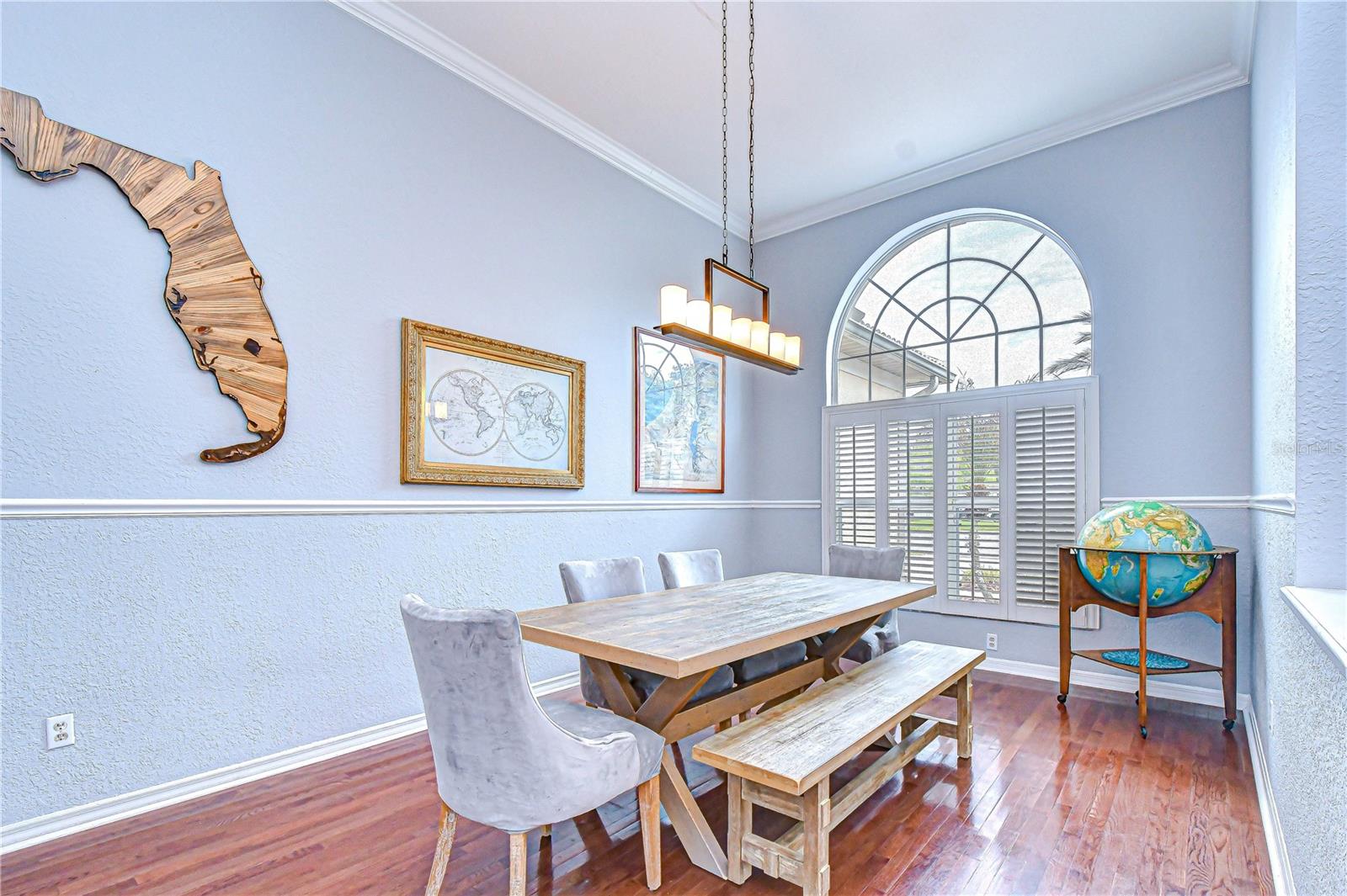 RIVER HILLS COUNTRY CLUB - Residential