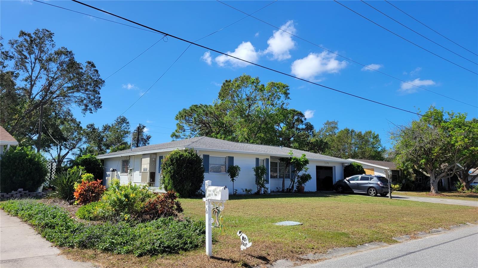 SHADOW LAKES - Residential Lease