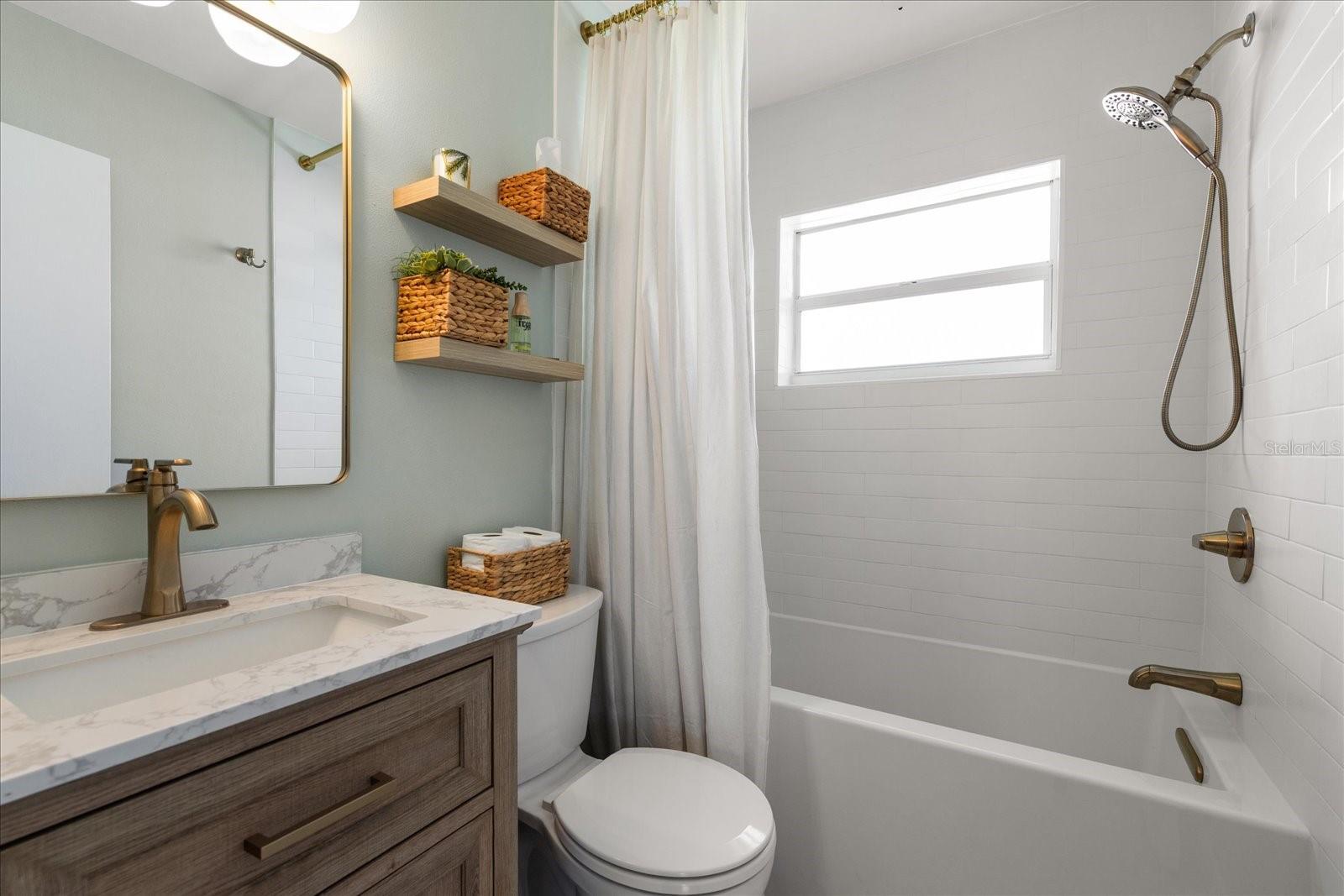 SUN HAVEN HOMES UNIT 3 BLK 16, LOT13 - Residential