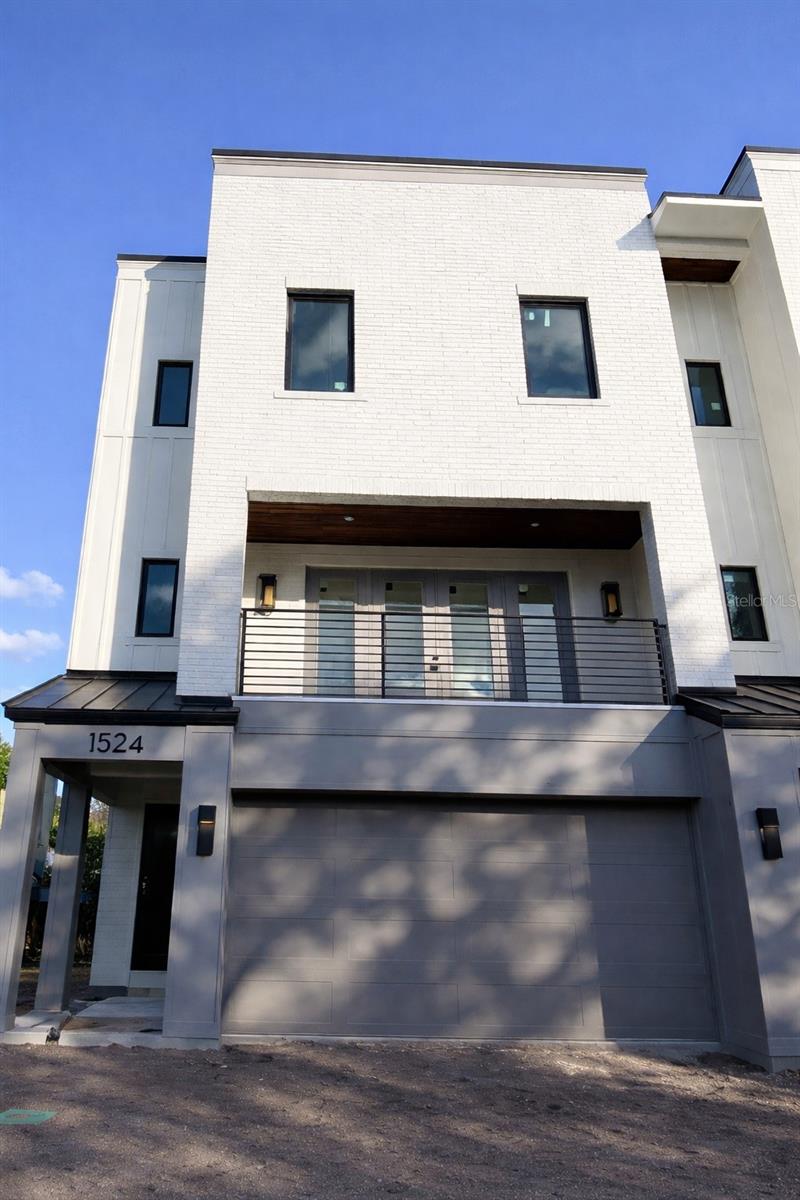 HABANA AVE TOWNHOMES - Residential