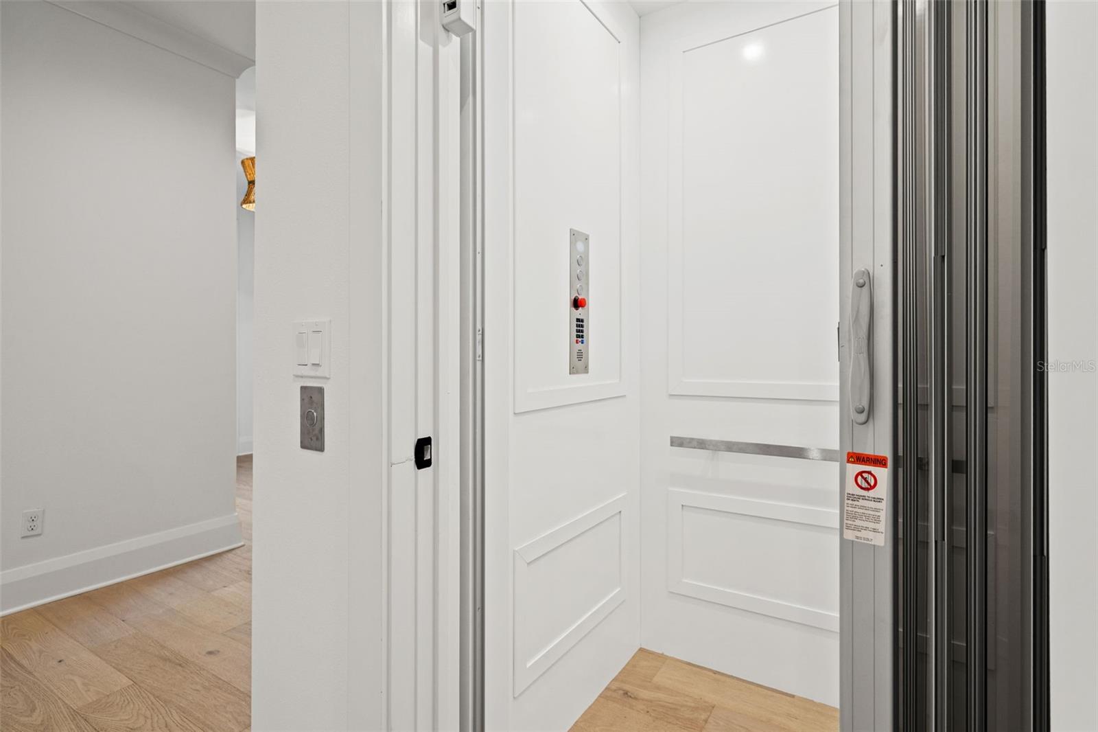 1524 S HABANA AVENUE