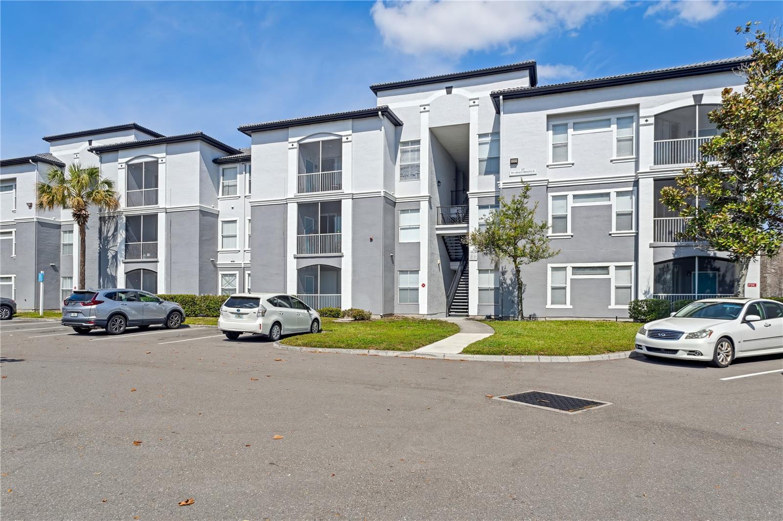 Enjoy this split floor plan (ideal for privacy) with 2 bedrooms, ensuite bathrooms, and walk-in closets. New vinyl plank flooring throughout. This property offers a unique blend of spacious living and exclusive amenities. Nestled in the vibrant Allegro Palms community, this second-floor corner unit is your gateway to a lifestyle that combines serene living with the excitement of Tampa's nearby attractions.
Washer and Dryer are included, with a 2023 range, new patio screens, and blinds. Your living space is extended with the cozy view from the expansive enclosed balcony. This unit is pet friendly.
Allegro Palms is not just a place to live; it's a lifestyle. Stay active with two swimming pools, a fitness center, and a tennis court, or unwind in the cinema room and entertainment space. The picturesque lake, surrounded by a half-mile walking trail, offers a tranquil escape from the hustle and bustle. The convenience of nearby shopping, interstates, and entertainment options means you're always close to what you need