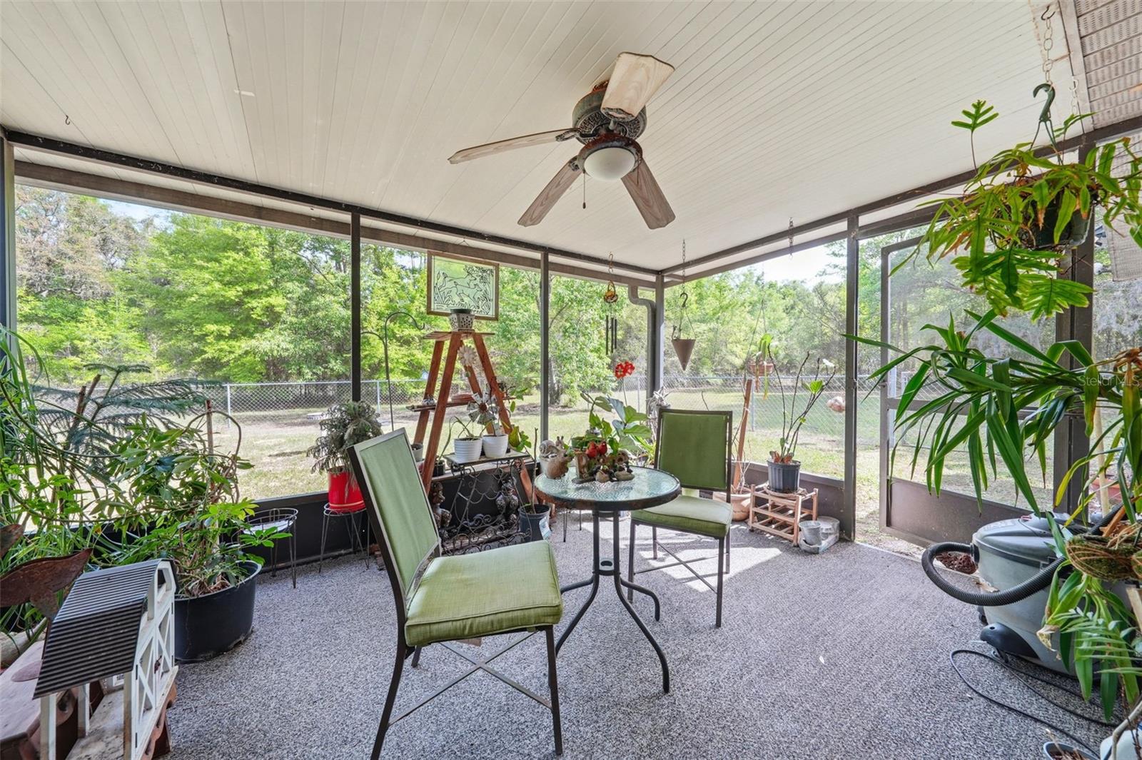 MEADOW OAKS UNREC - Residential