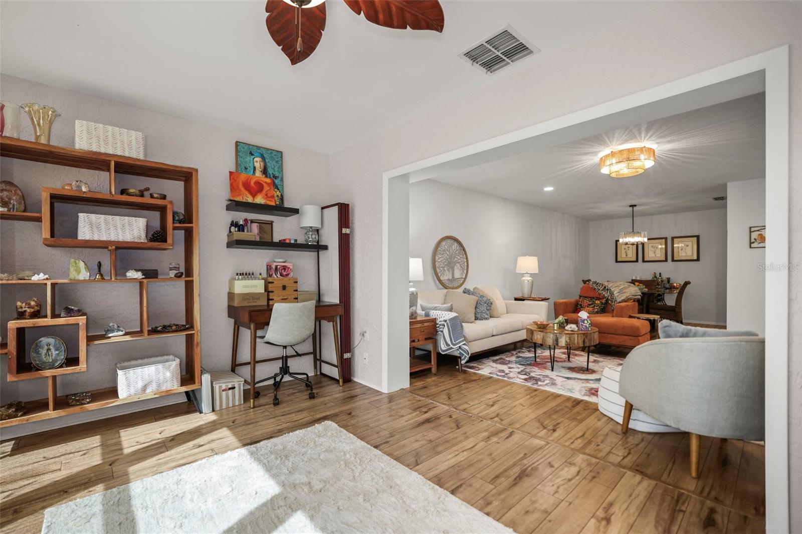 SCOTSDALE CLUSTER CONDO - Residential