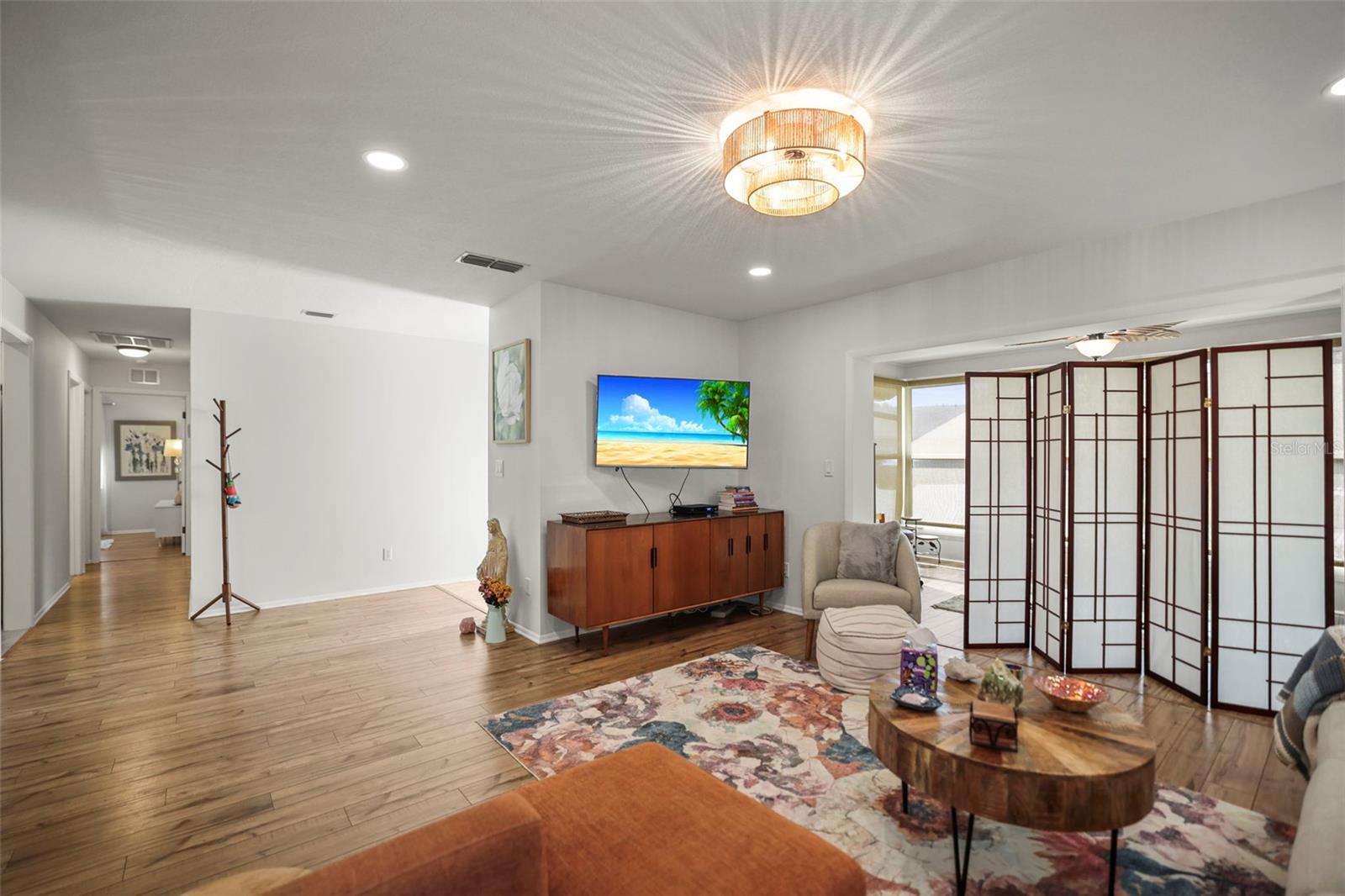 SCOTSDALE CLUSTER CONDO - Residential