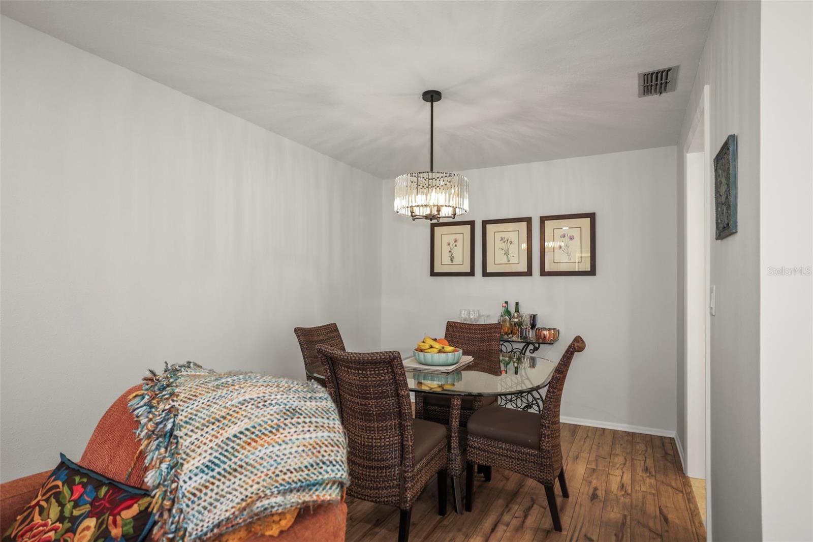 SCOTSDALE CLUSTER CONDO - Residential