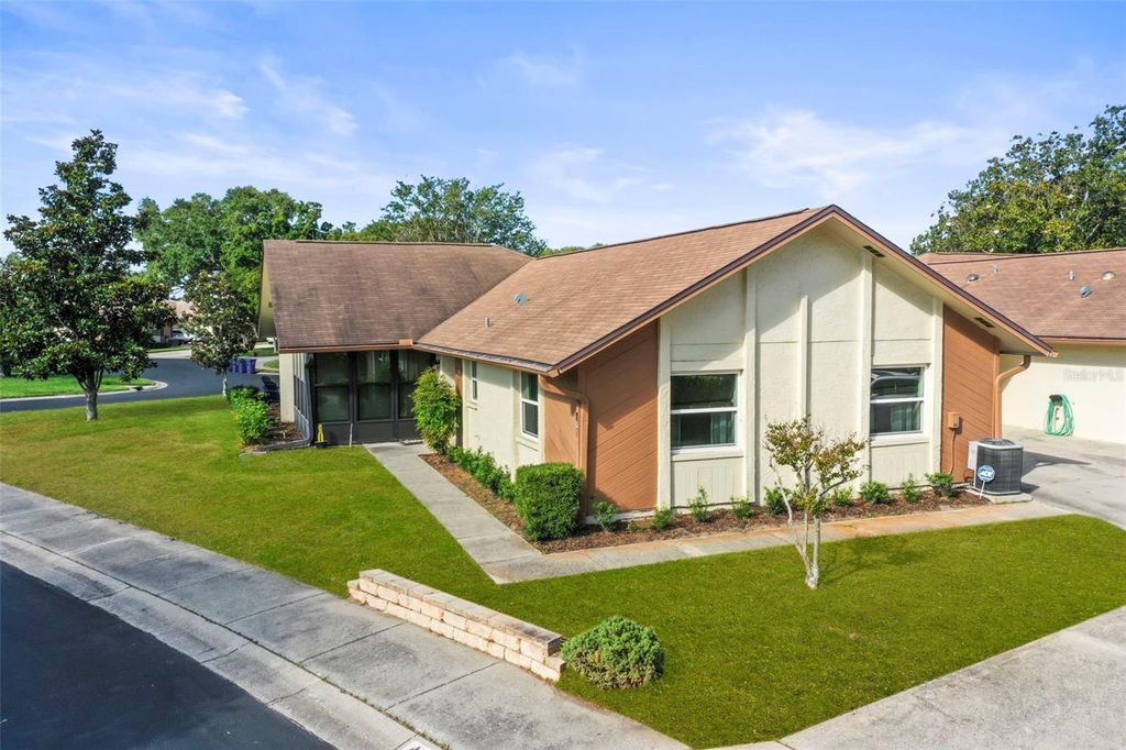 Photo of 400 Stirling Terrace, Dunedin, FL 34698 (MLS # TB8504515)