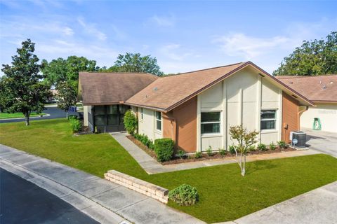 Photo of 400 Stirling Terrace, Dunedin, FL 34698 (MLS # TB8504515)
