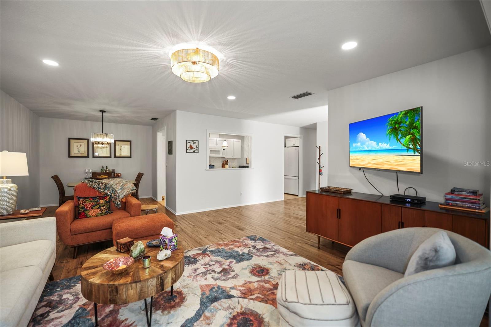 SCOTSDALE CLUSTER CONDO - Residential