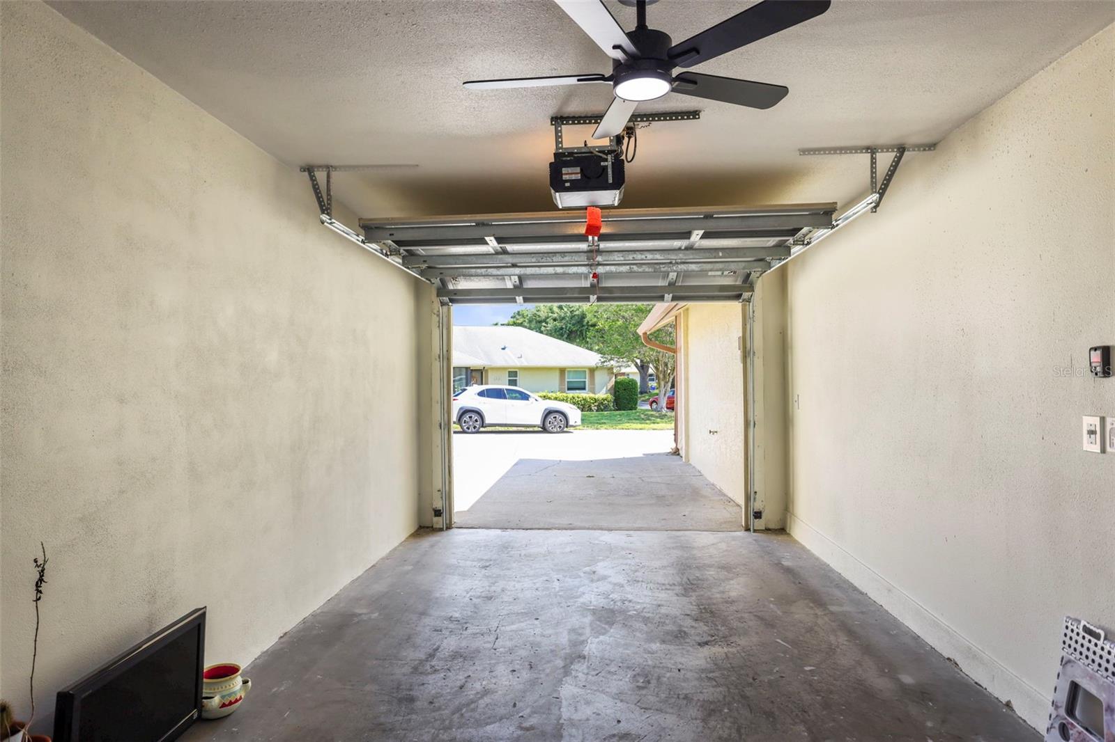SCOTSDALE CLUSTER CONDO - Residential