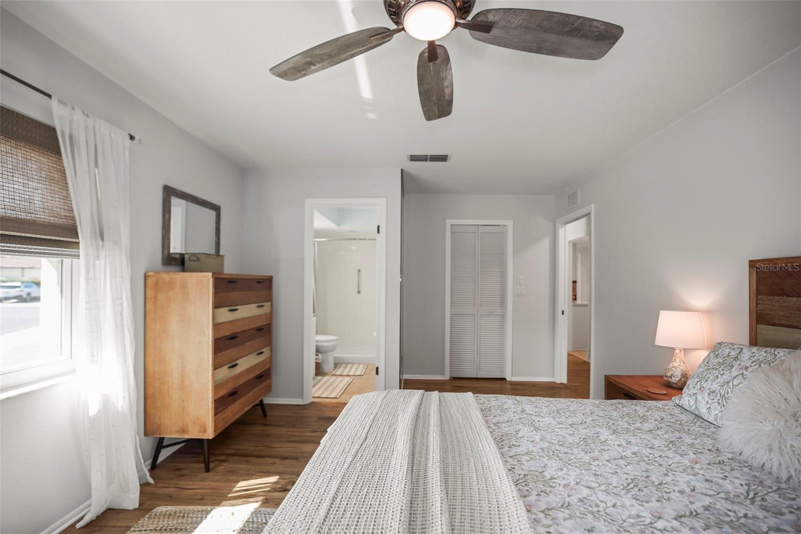 SCOTSDALE CLUSTER CONDO - Residential