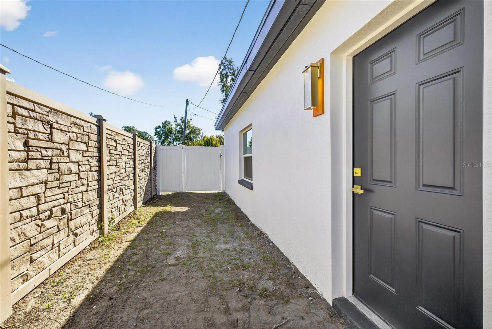 EL PORTAL - Residential