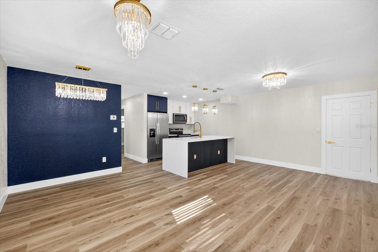 EL PORTAL - Residential