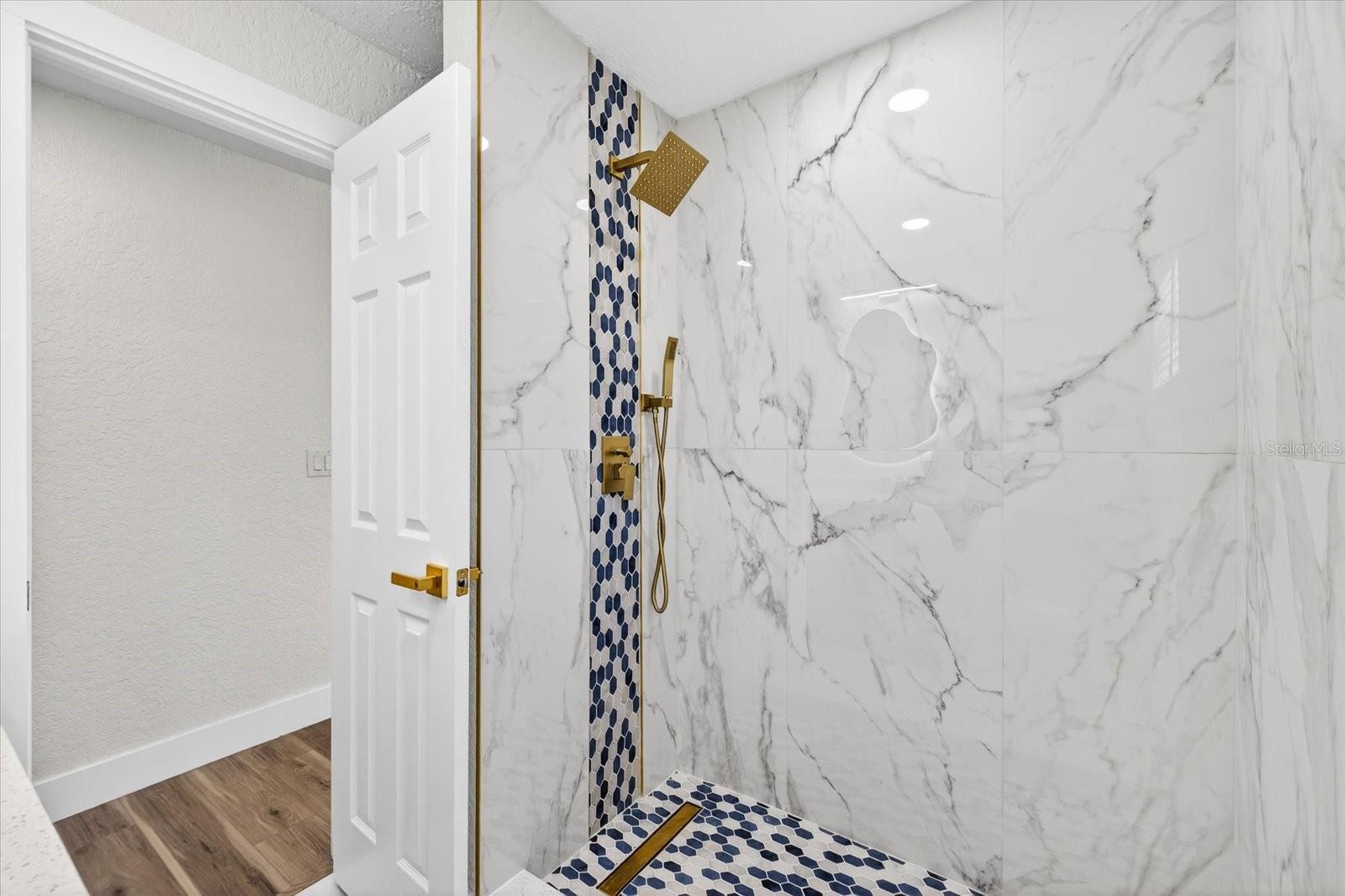 EL PORTAL - Residential