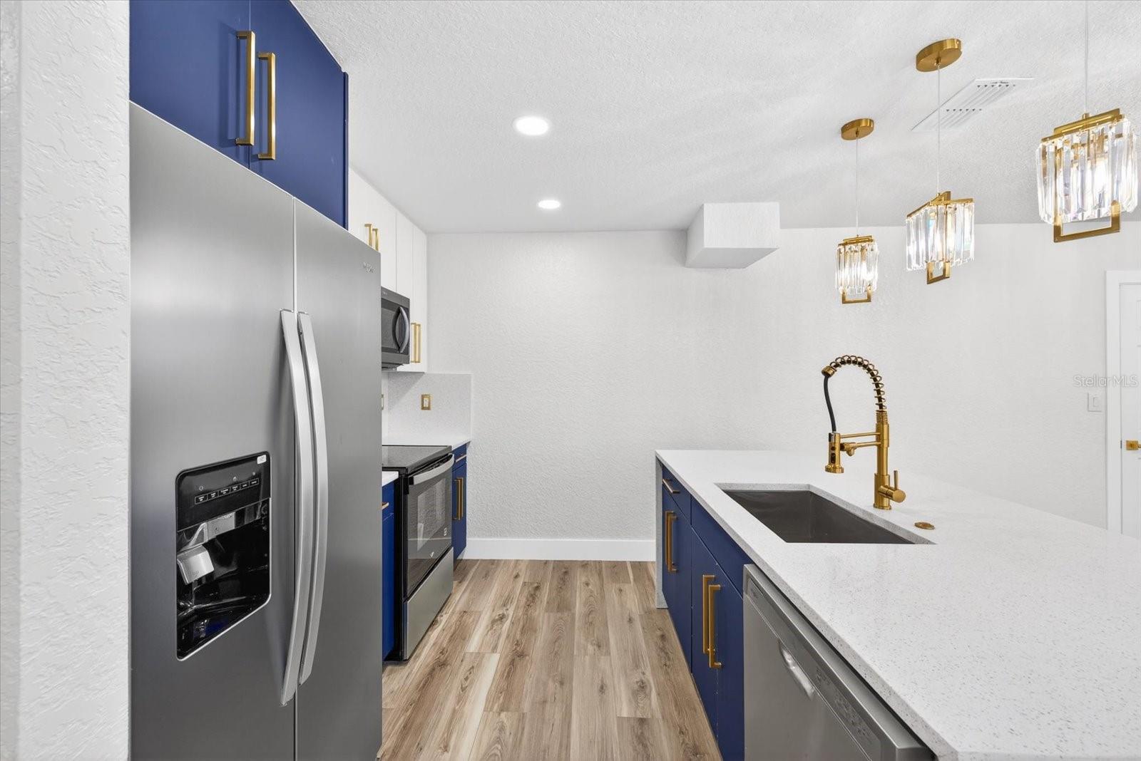 EL PORTAL - Residential