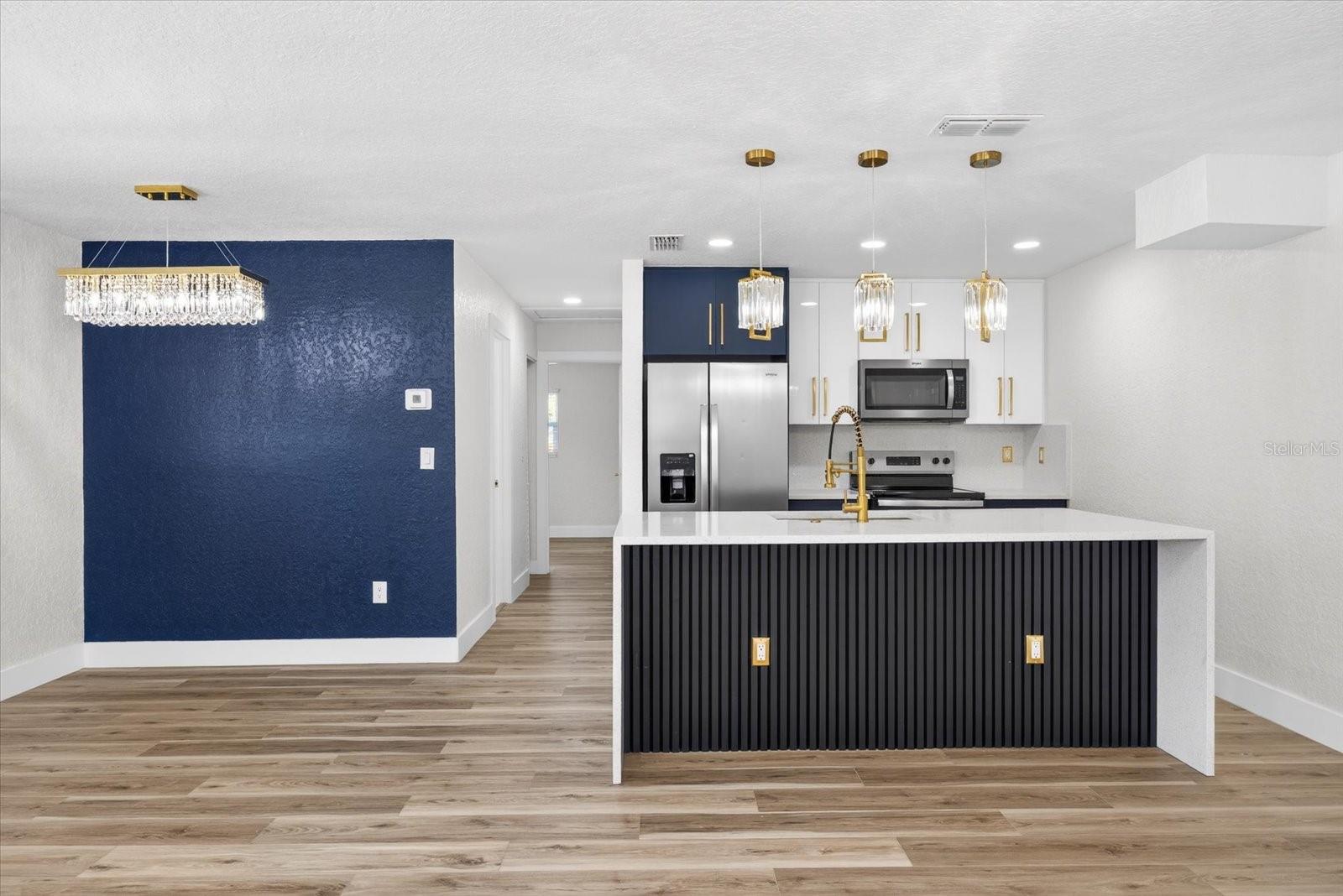 EL PORTAL - Residential