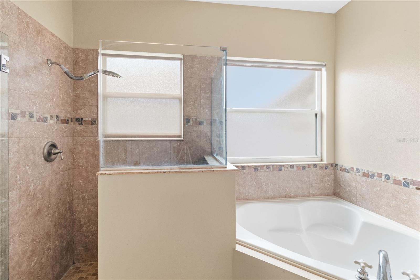 DAHLIA RESERVE AT CRESCENT LAKES - Residential